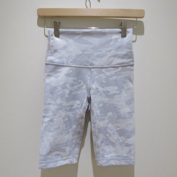 LULULEMON Wunder Under Short 10" Ribbed Incognito Camo Jacquard Alpine White 4 - Picture 2 of 13